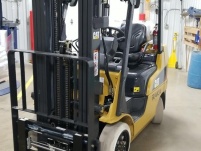 5,000lb Cat Forklift